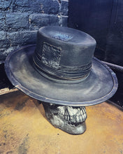 Load image into Gallery viewer, Vintage Rare Custom Hat , “QUEEN OF HEART”