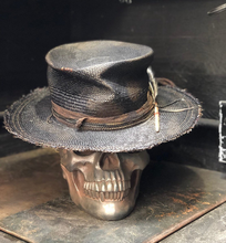 Load image into Gallery viewer, Boho rock straw hat "Eclisse di luna "