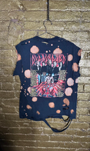 Load image into Gallery viewer, Unisex Rock &amp; Roll Def Leppard custom vintage tee / T-shirt
