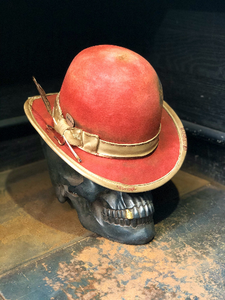 Vintage rare custom hat “Red eye from Paris to Hawaii “