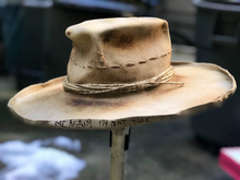 Load image into Gallery viewer, Vintage Rare Custom Hat &quot;i&#39;m not the only one&quot;
