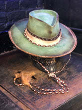 Load image into Gallery viewer, Vintage Rare Custom hat , &quot;verde speranza “
